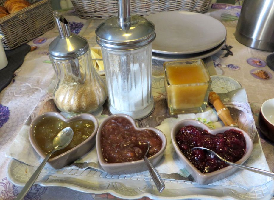 Petit déjeuner compris dans la réservation de la chambre
